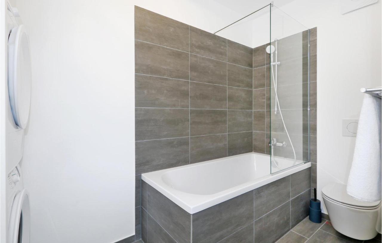 2 Bedroom Cozy Apartment In Lembruch-Duemmer See Exteriér fotografie